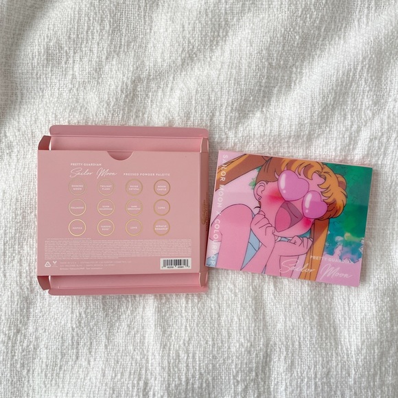 Colourpop x Sailor Moon Pretty Guardian Eyeshadow Palette - Picture 6 of 7